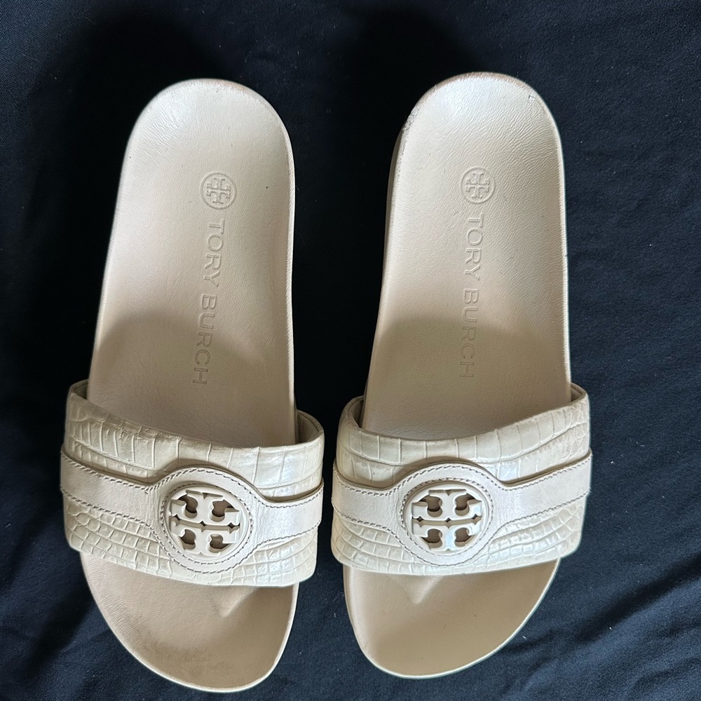 Tory Burch Carson Women's Beige Croc-Embossed Slide Sandals size 9 - Picture 2 of 16